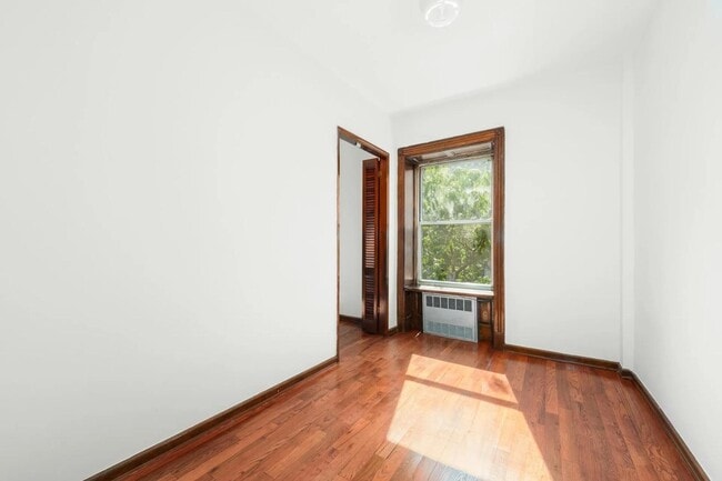 Foto del edificio - 145 W 80th St