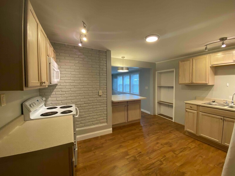 4139 Route 5 Unit A, Canandaigua, NY 14424 Room for Rent in