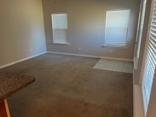 Building Photo - 1920 Elizabeth St