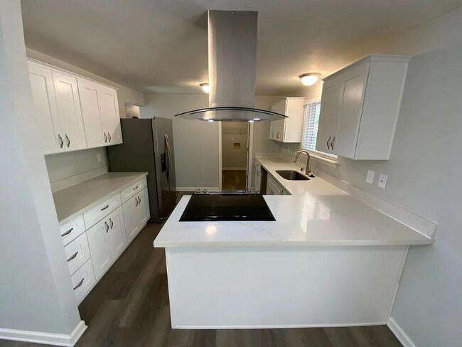 Foto del edificio - 8905 47th St W