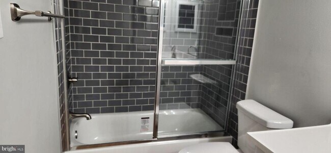 Foto del edificio - 6012 Wyncoop Ct