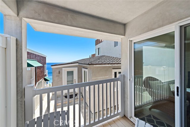 Building Photo - 1055 Gaviota Dr