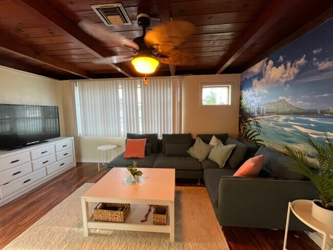 Foto del edificio - 1510 Saint Jude Ave