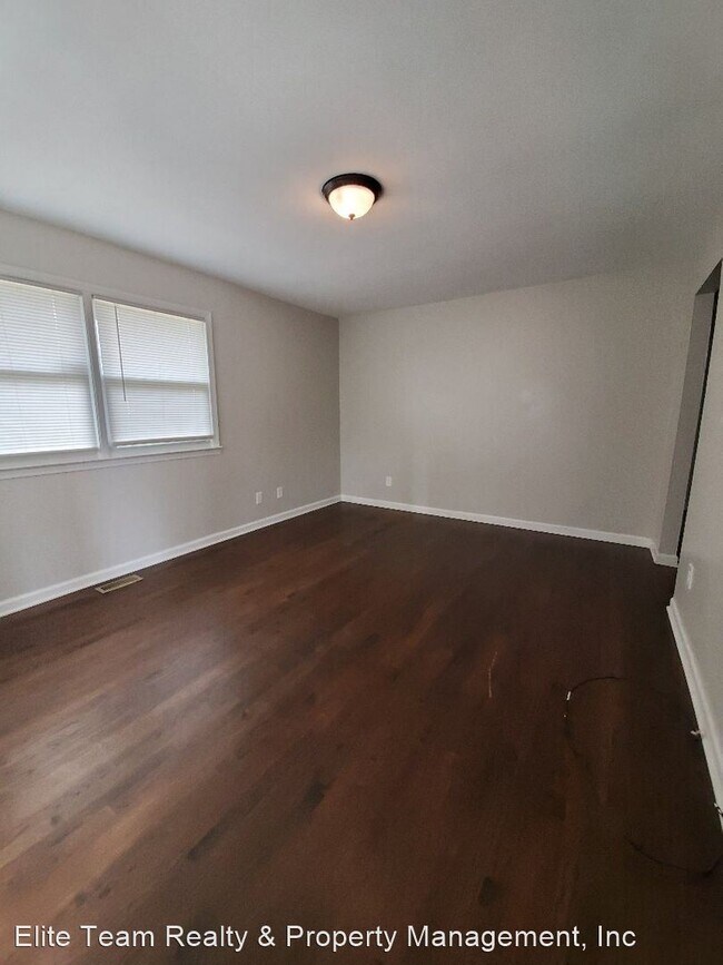 Building Photo - 2 br, 1 bath House - Albermarle Rd 7805
