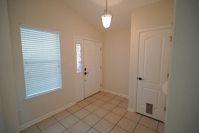 Building Photo - 9329 Tuscany Dr