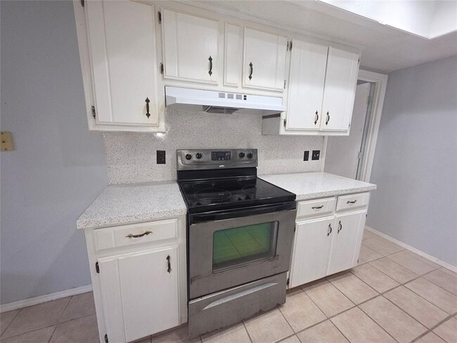 Building Photo - 939 SW 98th St