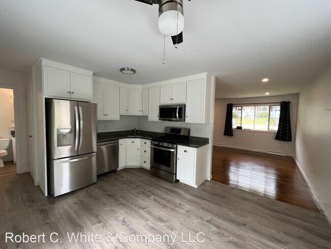 Building Photo - 3 br, 1 bath House - 33 Shawondassee Drive
