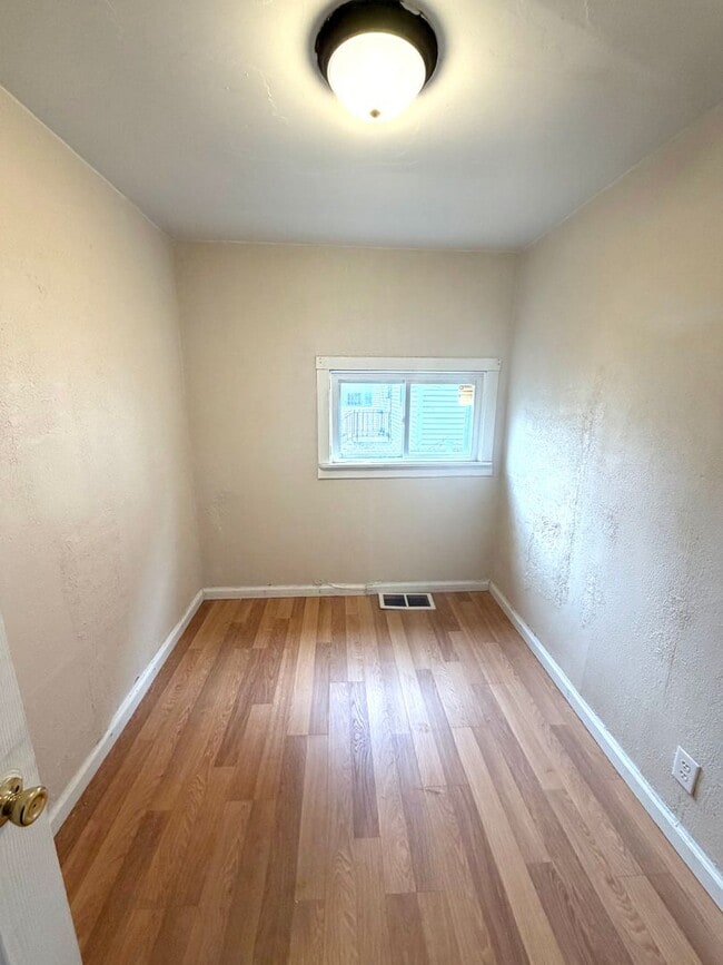 Foto del edificio - 441 S 11th St