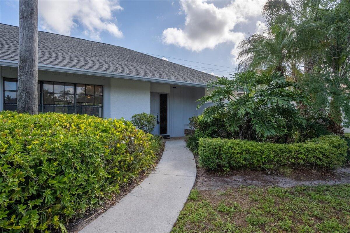 Foto principal - 2216 Amesbury Ct