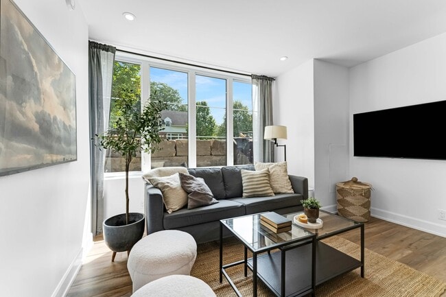 Building Photo - 153 Sanford Ave