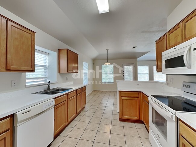 Building Photo - 1768 Nina Dr