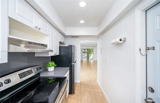 Building Photo - 7308 SW 82nd St