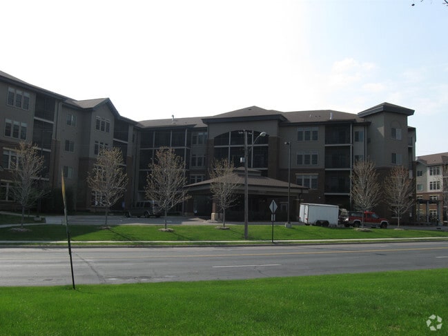 Primary Photo - Gramercy Club of Edina