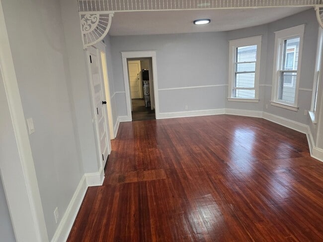 Foto del edificio - Charming 3BR Duplex in Schenectady