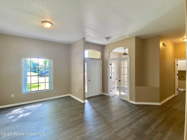 Foto del edificio - 765 Conestee Dr