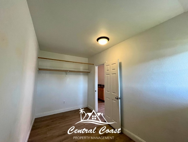 Foto del edificio - 0 W Cox Ln