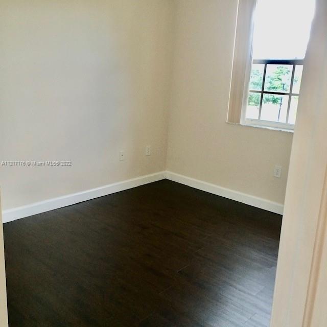 Foto del edificio - 4104 NE 24th Dr