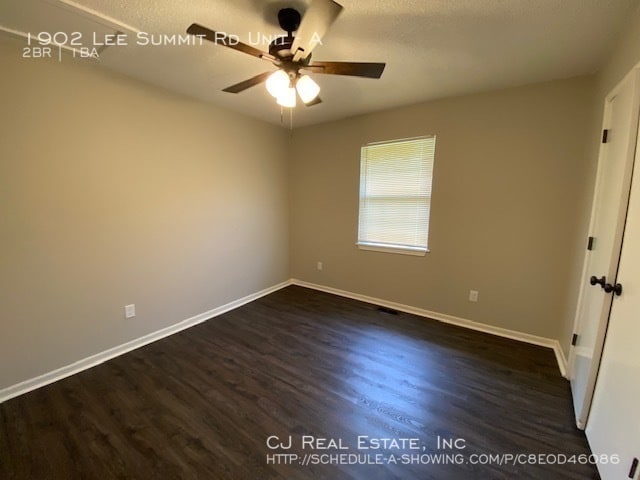 Building Photo - 1902 S Lee's Summit Rd