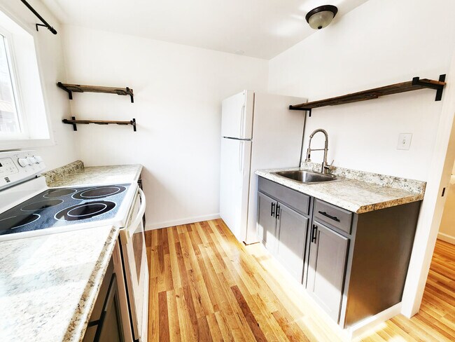 Building Photo - 2605 S Inland (The Farm)