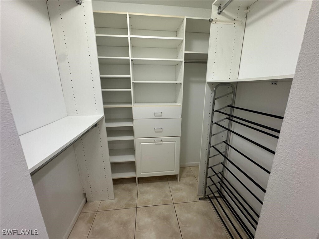 Foto del edificio - 618 SE 12th Ct