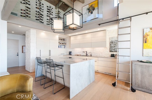 Foto del edificio - 709 Kendall Dr
