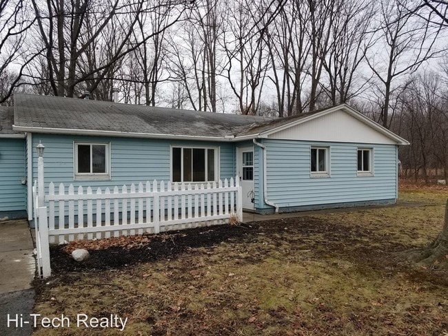 Building Photo - 3 br, 1 bath House - 48490 Russia Road