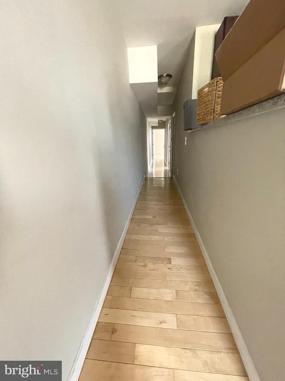 Foto del edificio - 975 N 6th St