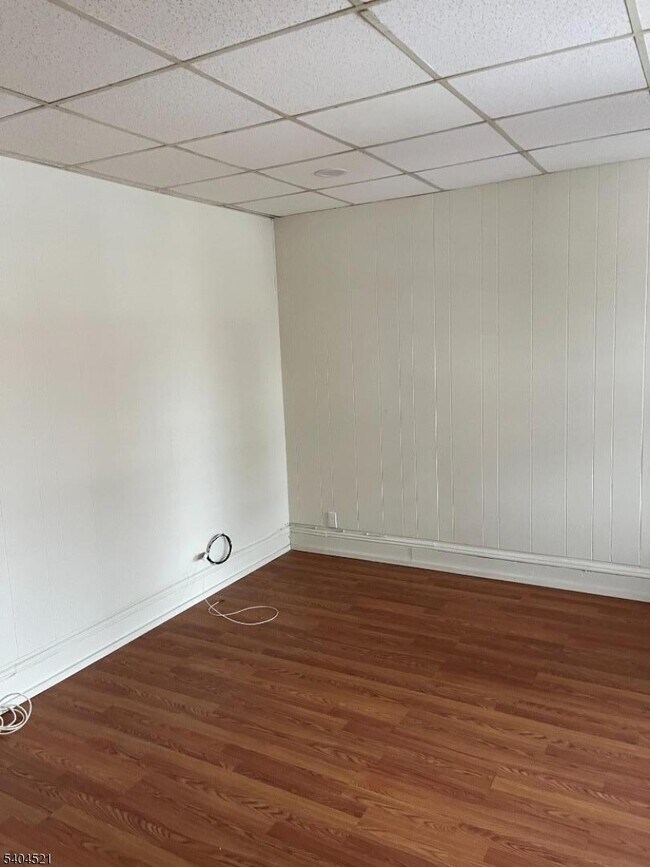 Foto del edificio - 666 Westfield Ave