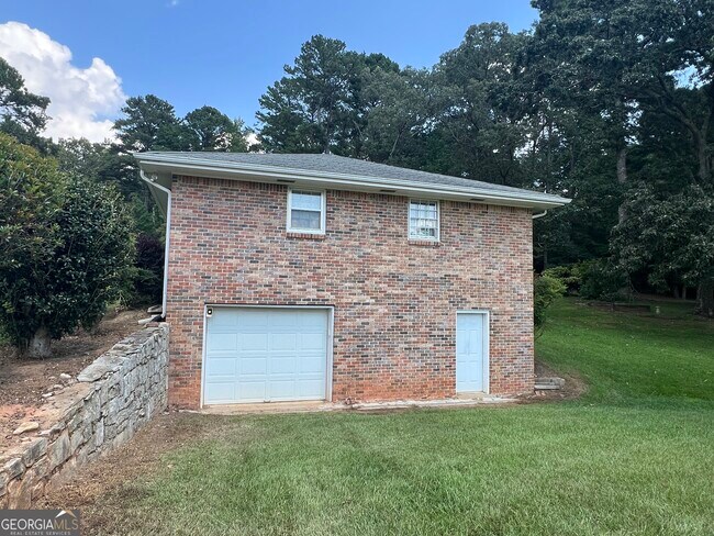 Foto del edificio - 215 Old Oxford Rd