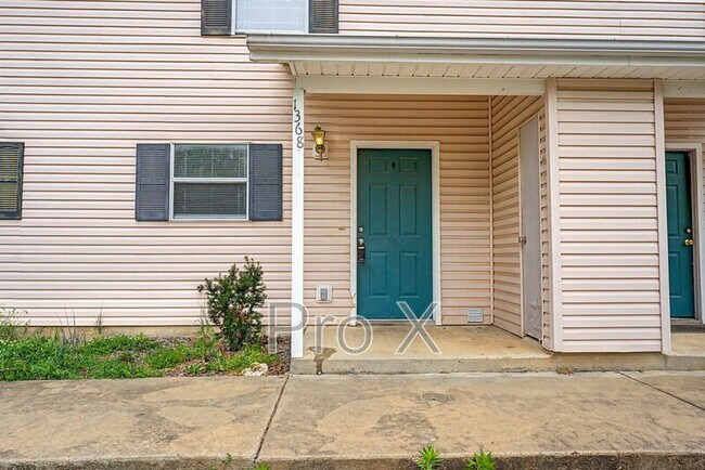 Building Photo - 1364-1454 S Sequoyah Ct