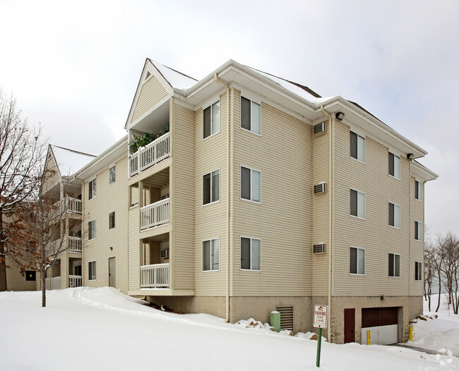 Building Photo - Woodland Park Apartments