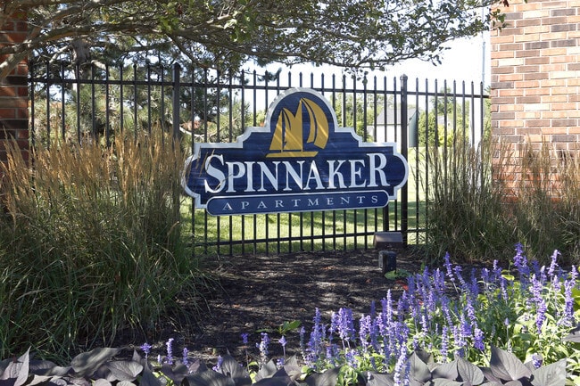 Building Photo - Spinnaker Court Apartments