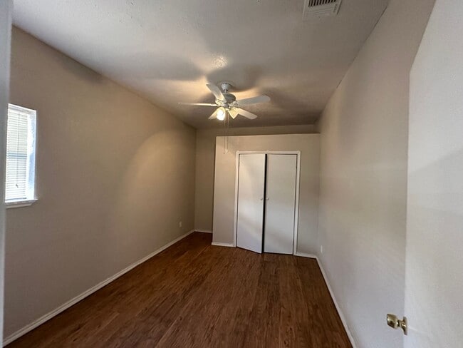 Foto del edificio - Central Location