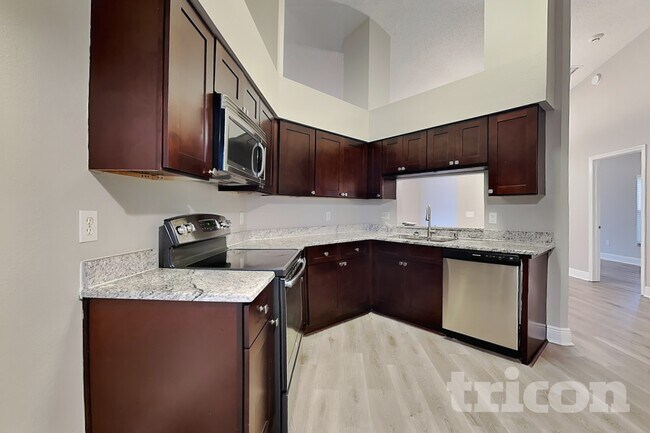 Building Photo - 13309 Beechberry Dr