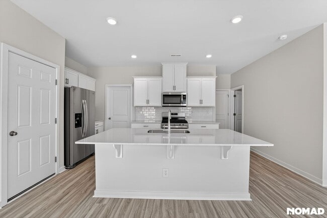 Foto del edificio - Spacious 5BR Brand New House in Charlotte