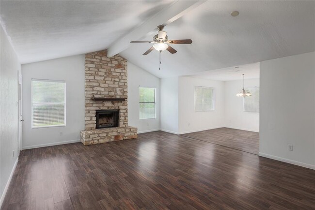 Building Photo - 2309 Shiloh Dr