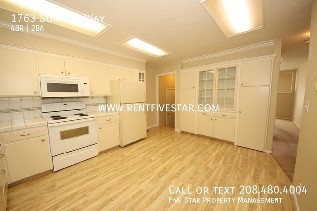 Foto del edificio - 1763 Sunrise Way