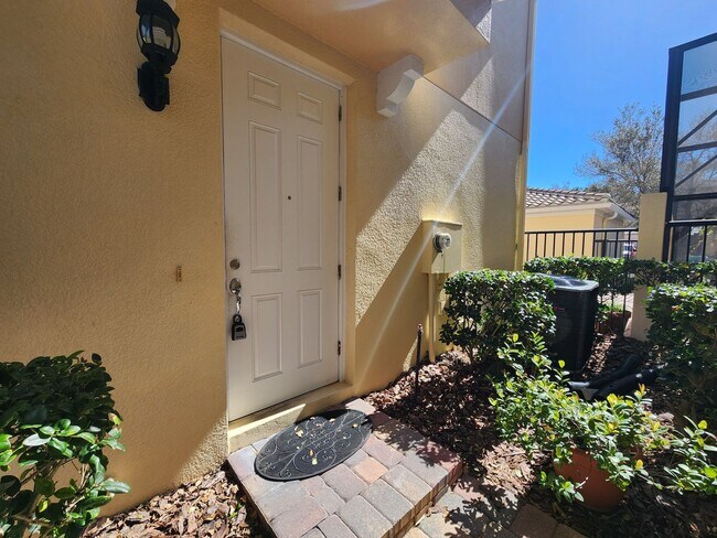 Foto del edificio - Beautiful LAKE NONA 3 Bedroom, 3 Bathroom ...