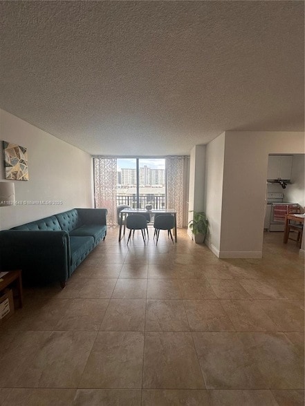Photo - 17021 N Bay Rd Apartment