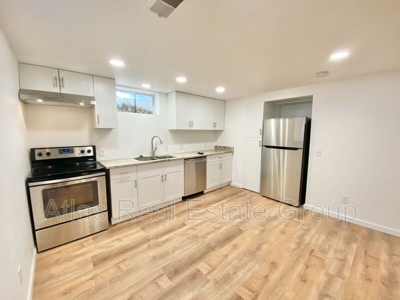 Primary Photo - 9000 W 74th Ave