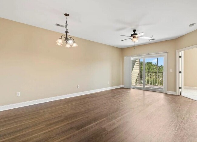 Building Photo - 101 Ella Kinley Cir