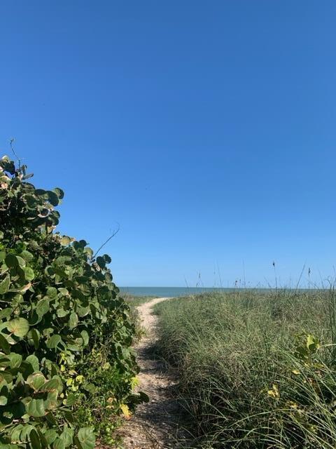 Building Photo - 2319 Tamarind Dr