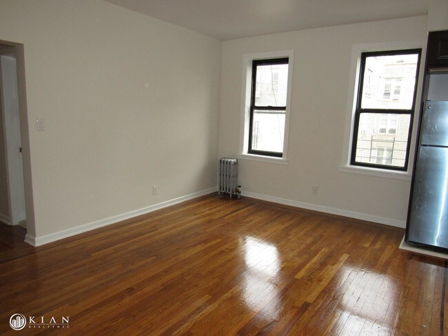 Foto del edificio - 13270 Sanford Ave