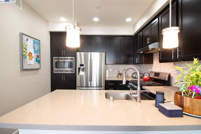 Building Photo - 1234 Nestwood Way