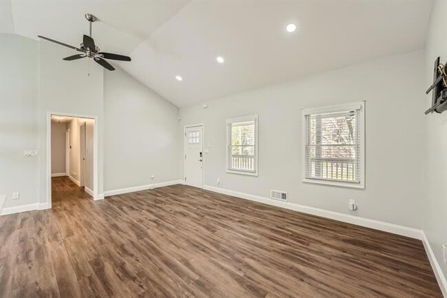 Photo - 459 Holcomb Bridge Rd House