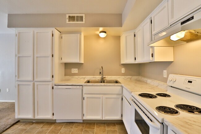 Foto del edificio - 6220 E Greenway St