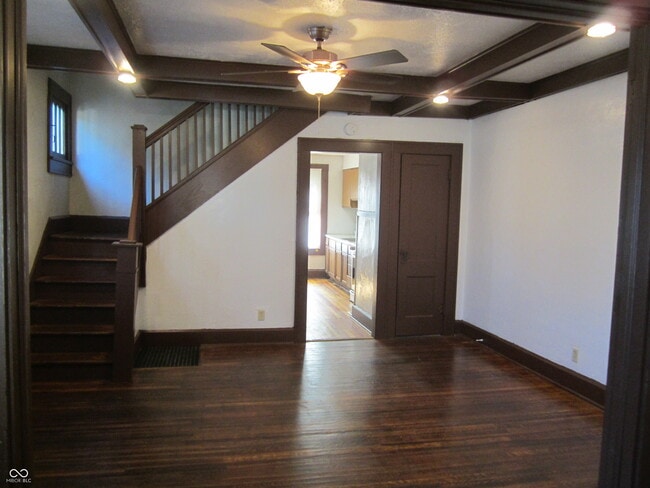 Building Photo - 3211 N Park Ave