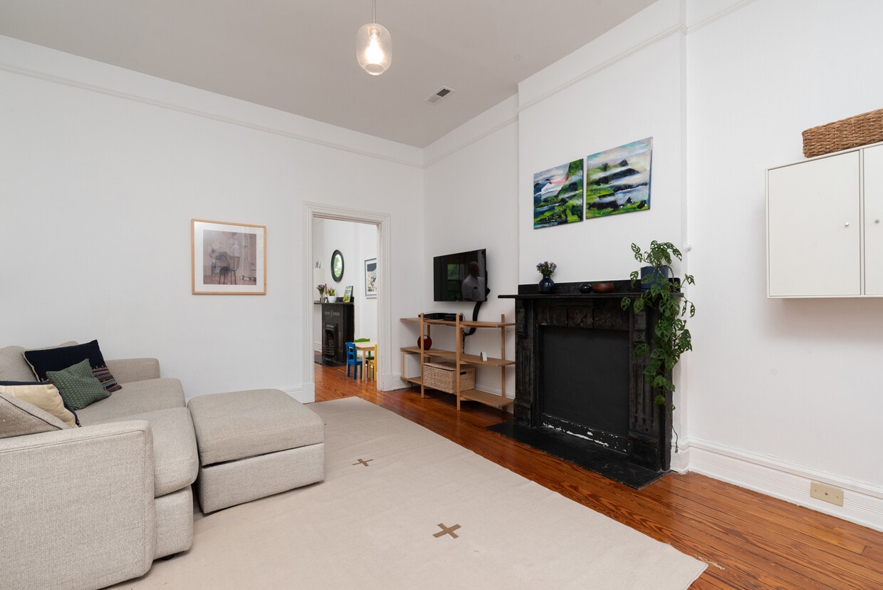 Photo - 1005 W Franklin St (Richmond, VA)