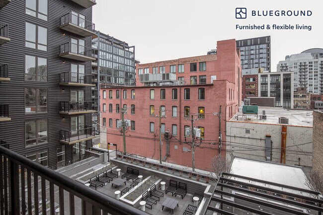 Foto del edificio - 411 W Chicago Ave