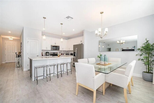 Foto del edificio - 5818 Wallis Ln